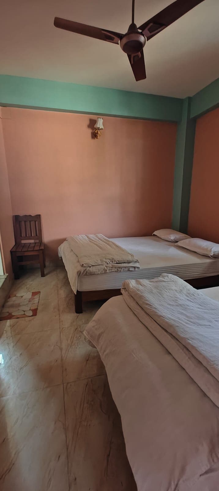 Hotel for sale in Lakeside,Sedi