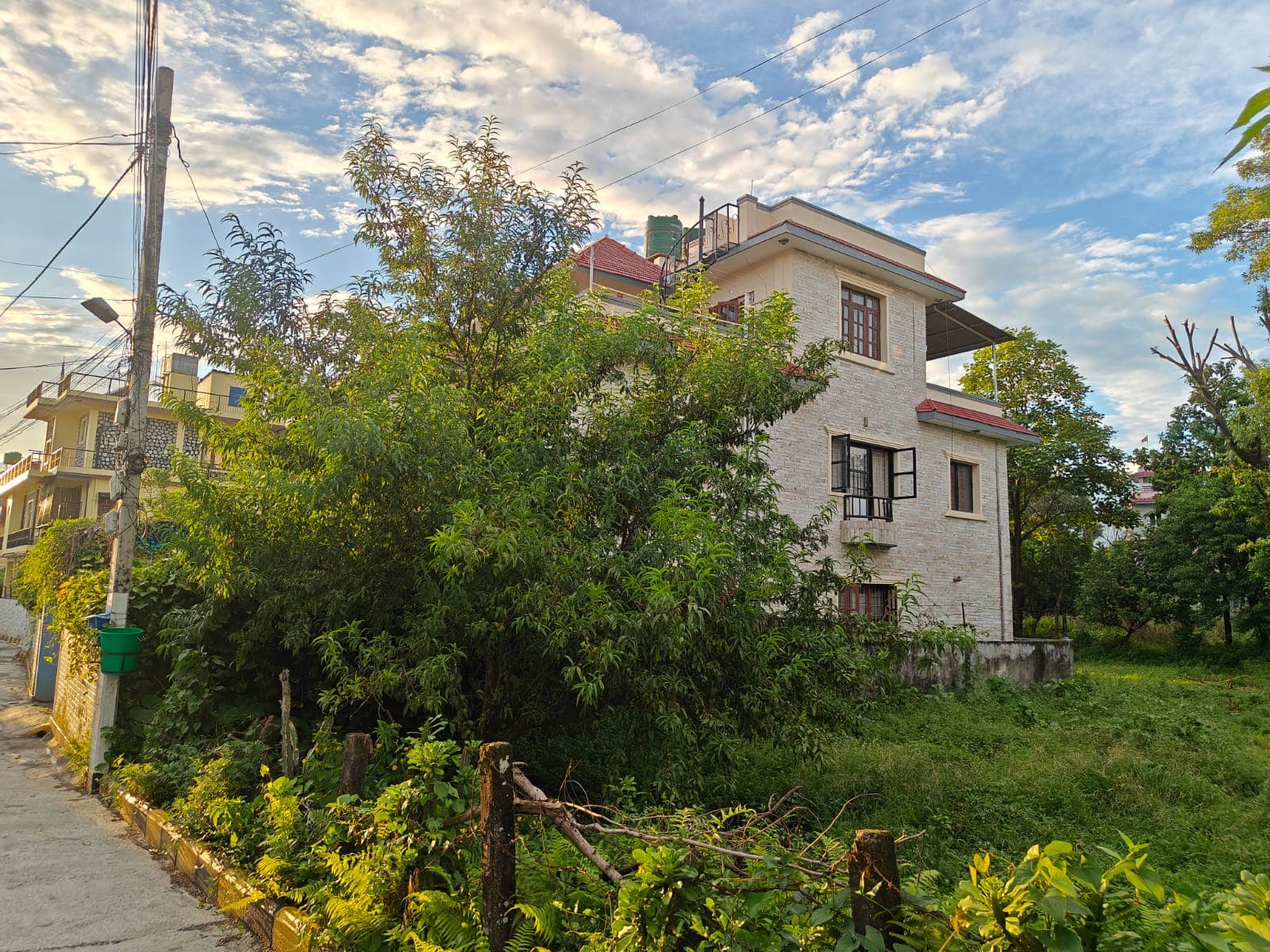 House for sale in Amarsingh