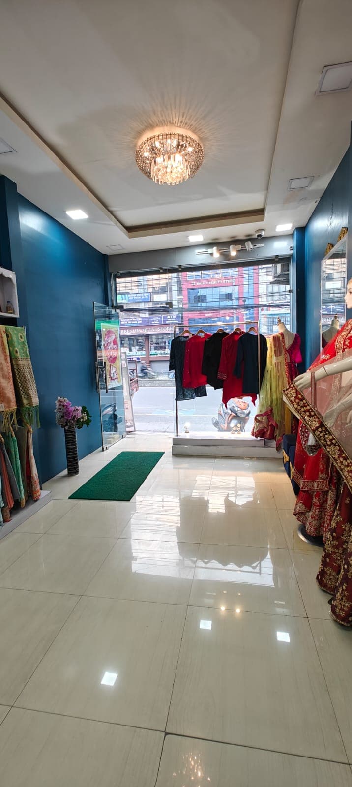 Shop for sale in Newroad